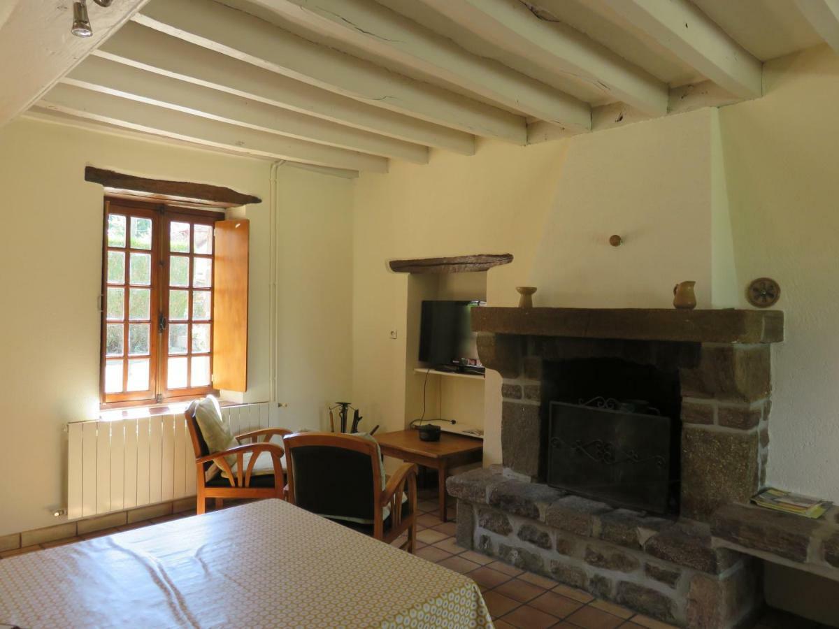 Вилла Gite Des Basses Touches Moitron-sur-Sarthe Экстерьер фото